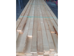 Gỗ thông vàng 32mm, COL, xuất xứ: New Zealand